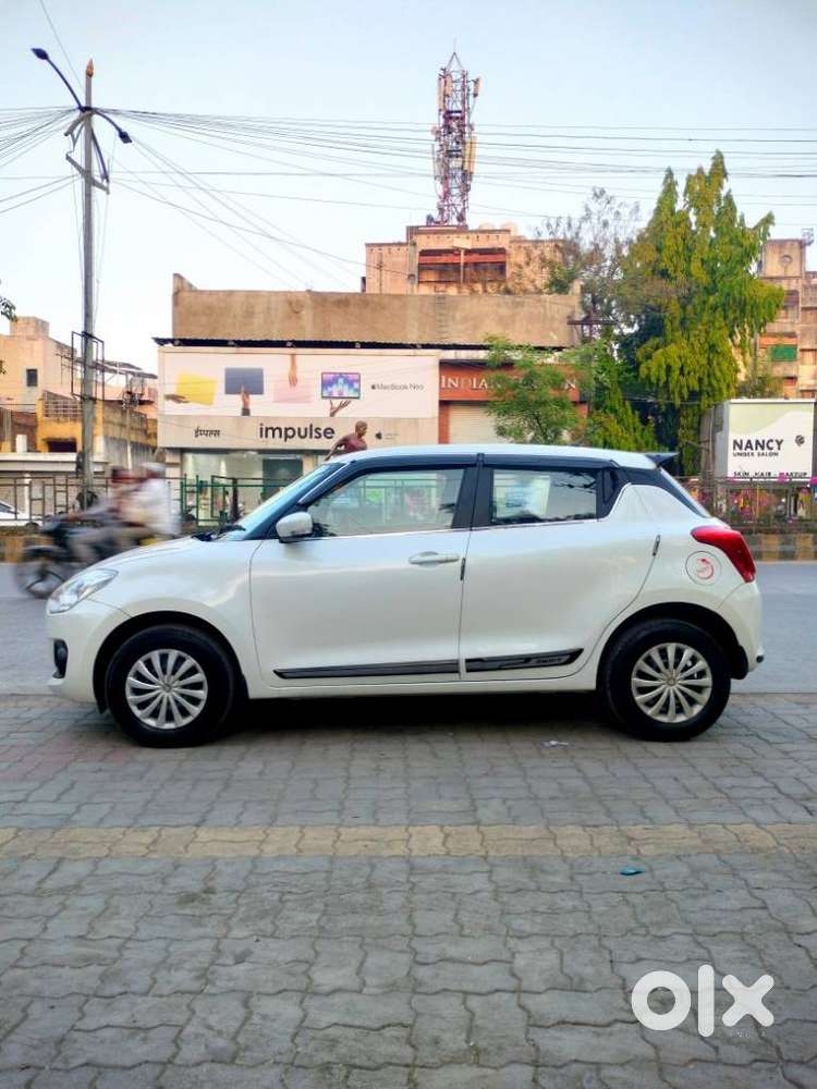 Maruti Suzuki Swift Vxi Optional, 2022, Petrol
