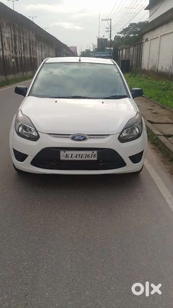 Figo Petrol 2010 Model 85000 Km