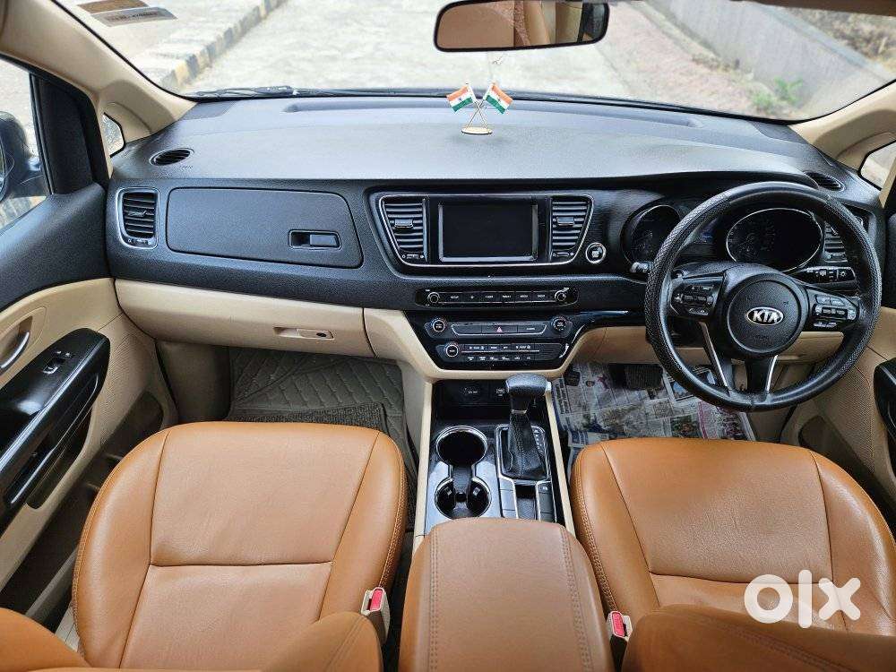 Kia Carnival Premium, 2020, Diesel