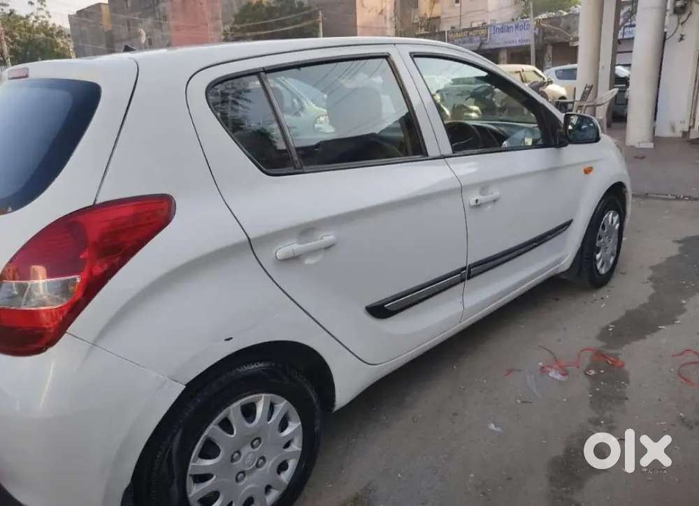 Hyundai I20 2010 Petrol Well Maintained