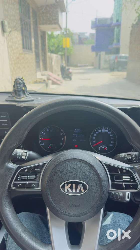 Kia Seltos Petrol Well Maintained