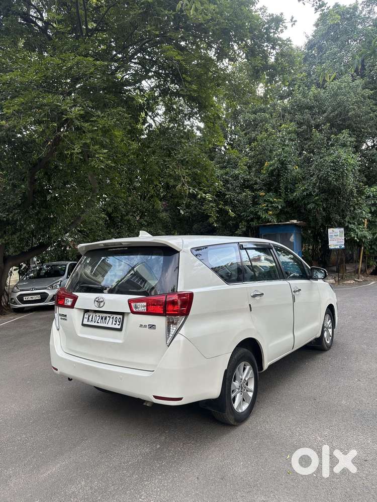 Toyota Innova Crysta 2.8z Automatic, 2017, Diesel