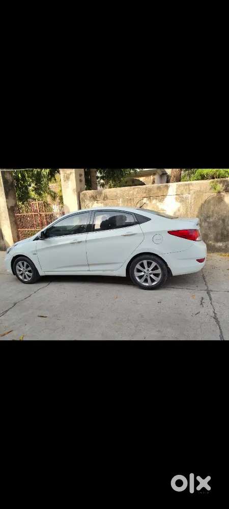 Hyundai Verna 1.5 Sx 2012