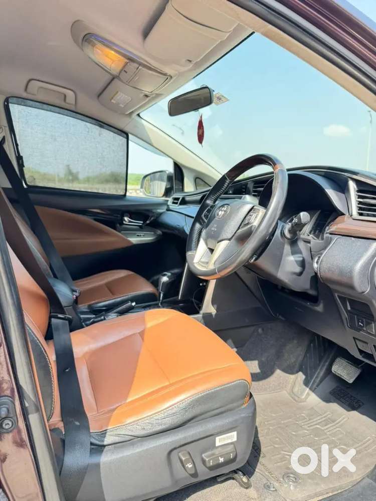 Toyota Innova Crysta 2016 Diesel Well Maintained