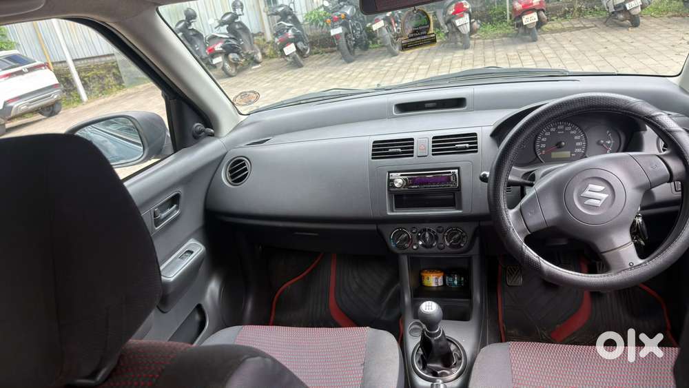 Maruti Suzuki Swift Lxi Optional-o, 2009, Petrol