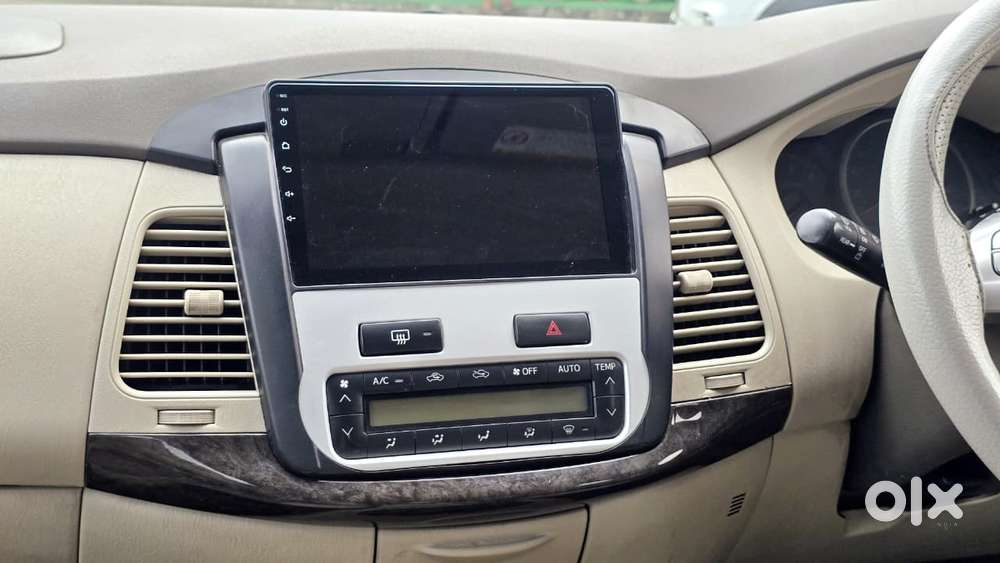 Toyota Innova 2.5 Z Diesel 7 Seater Bs Iv, 2014, Diesel