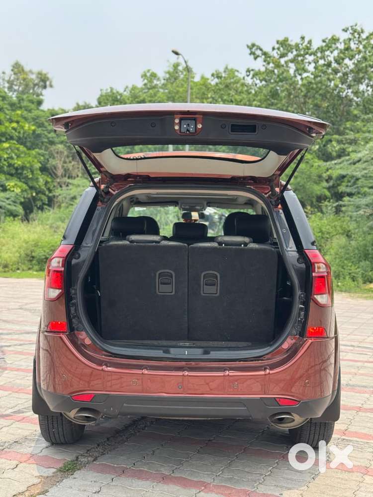 Mahindra Xuv500 W9 At 1.99, 2019, Diesel