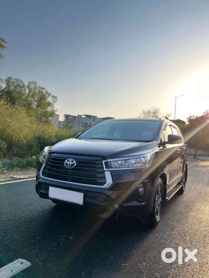 Toyota Innova Crysta [2016-2020] 2.4 Gx At 7 Str, 2022, Diesel