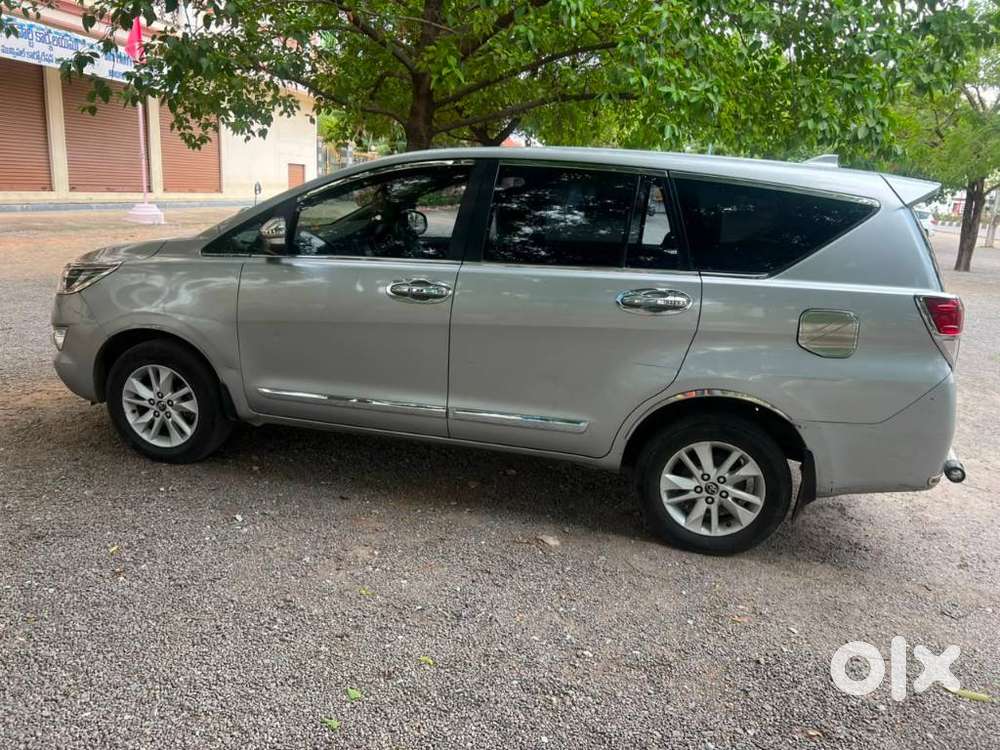 Toyota Innova Crysta 2.4 G Mt 7 Str, 2016, Diesel