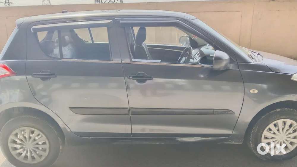 Maruti Suzuki Swift 2017 Cng & Hybrids Well Maintained