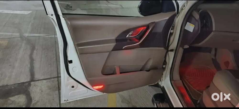 Mahindra Xuv500 2012