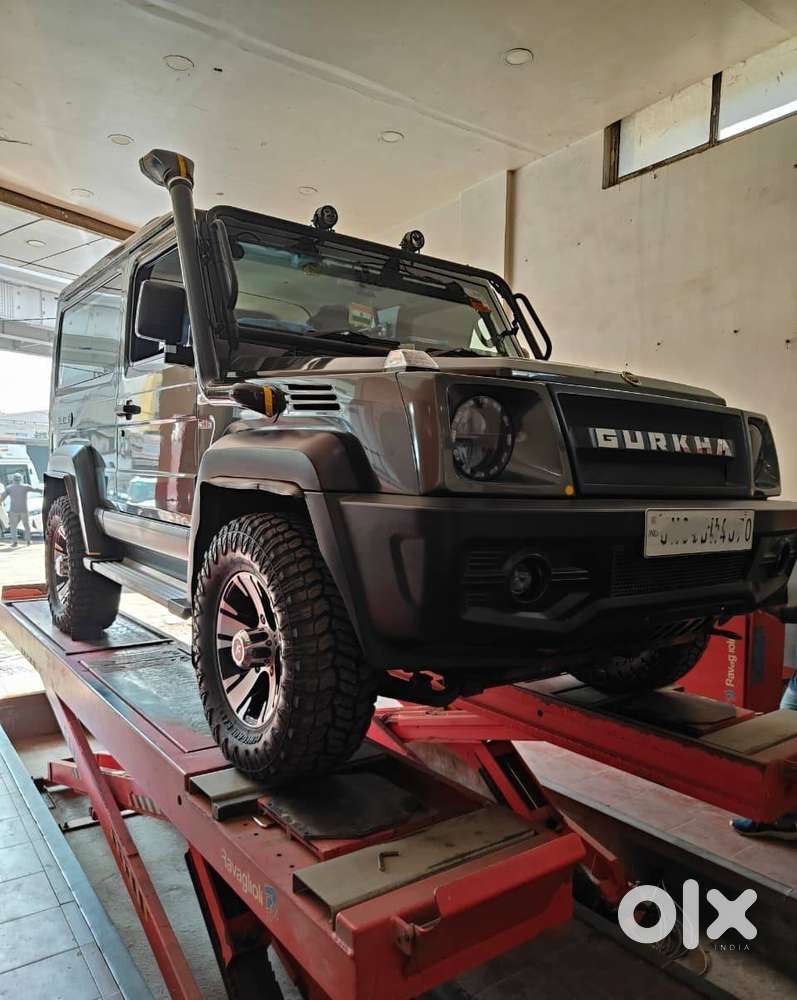 Family Tour Gurkha