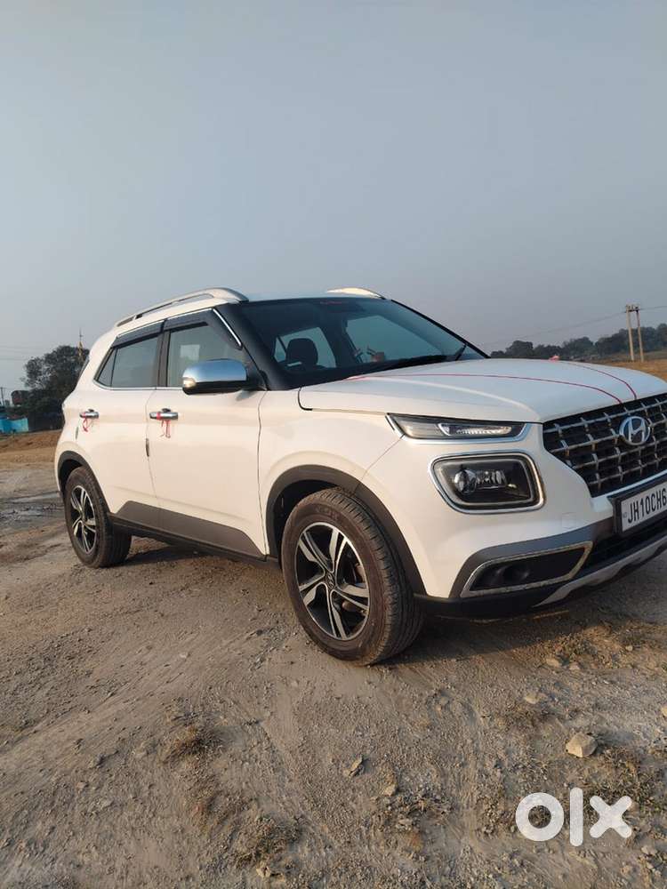 Hyundai Venue 2022 Diesel Well Maintained