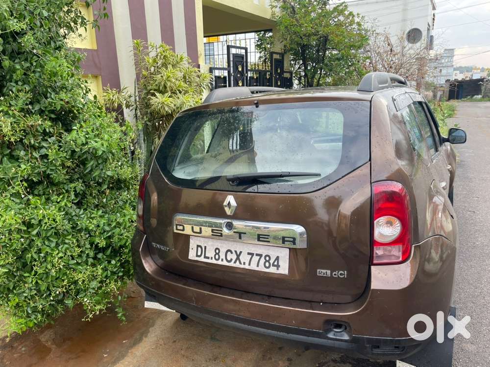 Renault Duster RXE MT 2012