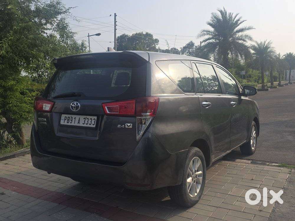 Toyota Innova Crysta 2.4 V, 2018, Diesel