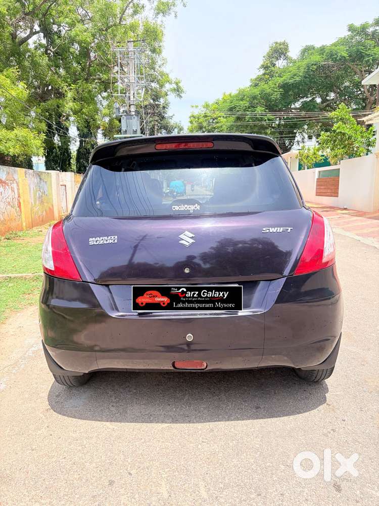 Maruti Suzuki Swift Vxi Optional, 2015, Petrol