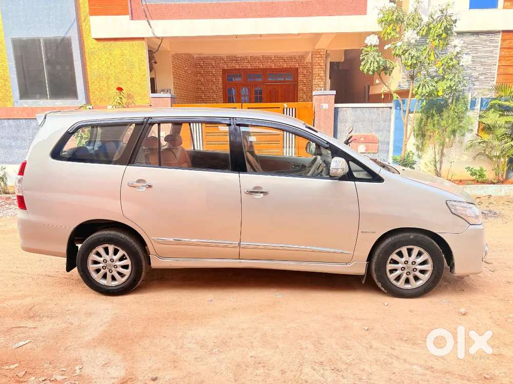 Toyota Innova 2013 Diesel 237000 Km Driven
