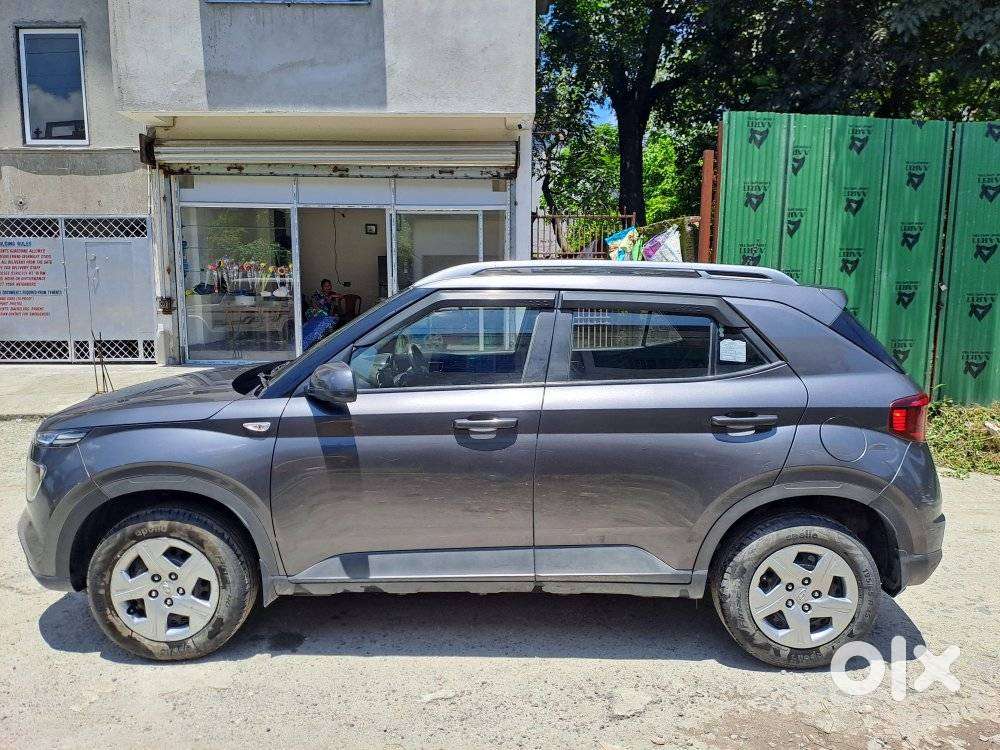 Hyundai Venue, 2021, Petrol