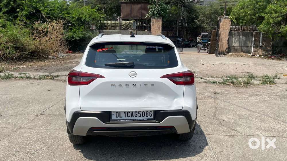 Nissan Magnite 1.0 Xv Premium, 2023, Petrol