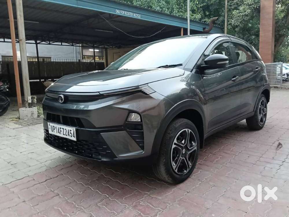 Tata Nexon Smart Plus1.2 Revotron Petrol 5 Mt, 2024, Cng & Hybrids