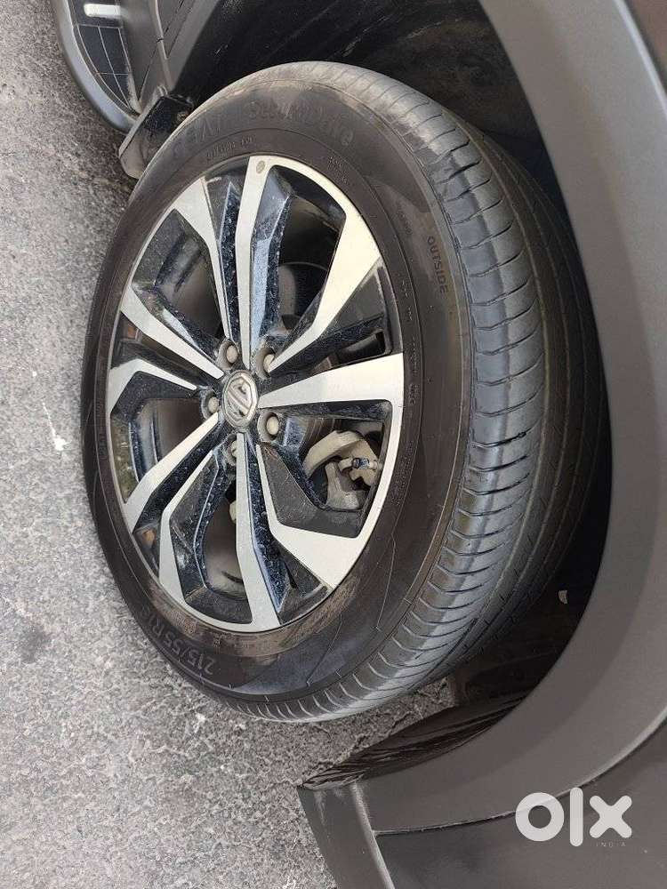 Mg Hector Plus Savvy Pro 1.5 Turbo Petrol Cvt 7 Str, 2024, Petrol
