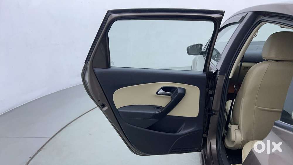 Volkswagen Ameo 1.2 Mpi Highline 16 Alloy, 2016, Petrol
