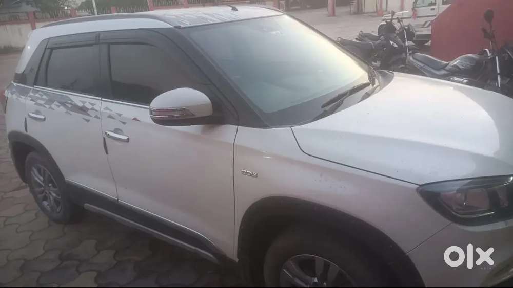 Maruti Suzuki Brezza 2017 Diesel 100000 Km Driven