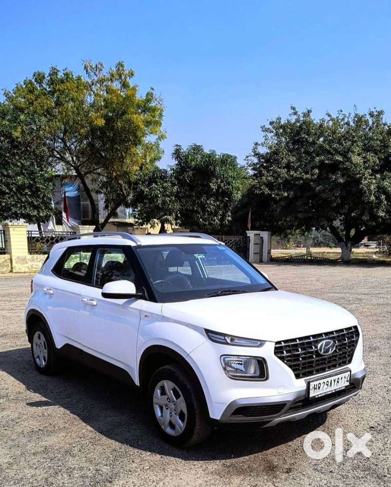 Hyundai Venue S 1.2 Petrol, 2022, Petrol