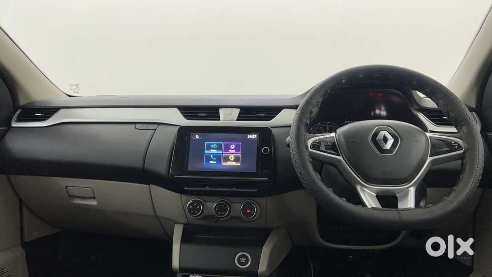Renault Triber Rxz, 2022, Petrol