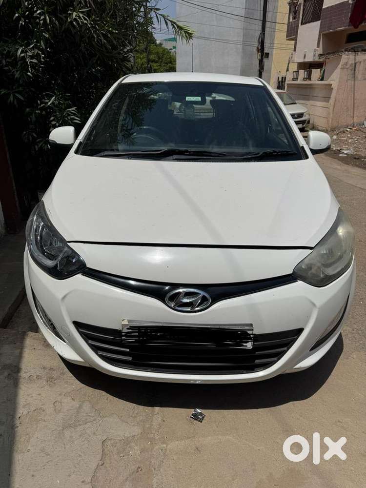Hyundai Car Diesel 2012 Km Driven