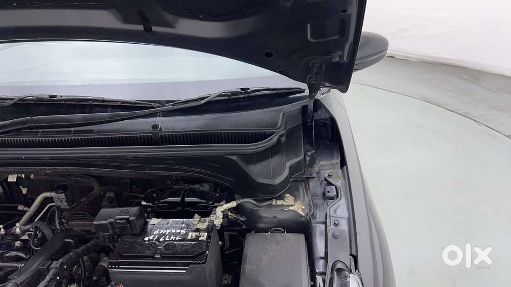 Hyundai New I20 1.2 Asta (o) Ivt, 2023, Petrol