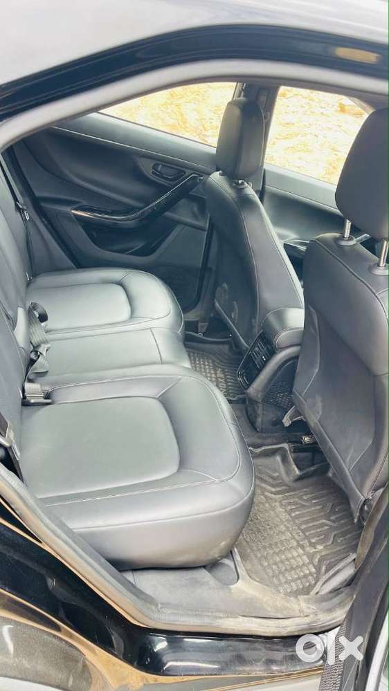 Tata Nexon, 2022, Petrol