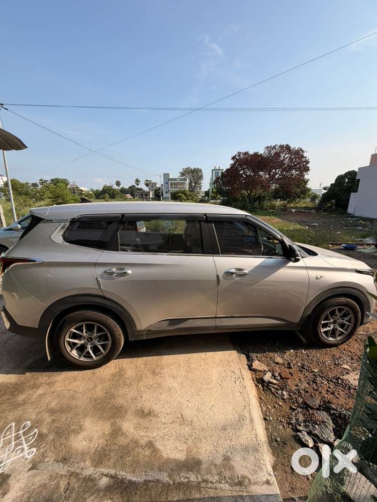 Kia Carens 1.5 Petrol 2024 7 Seater | 18800 Km Drive | 1st Owner