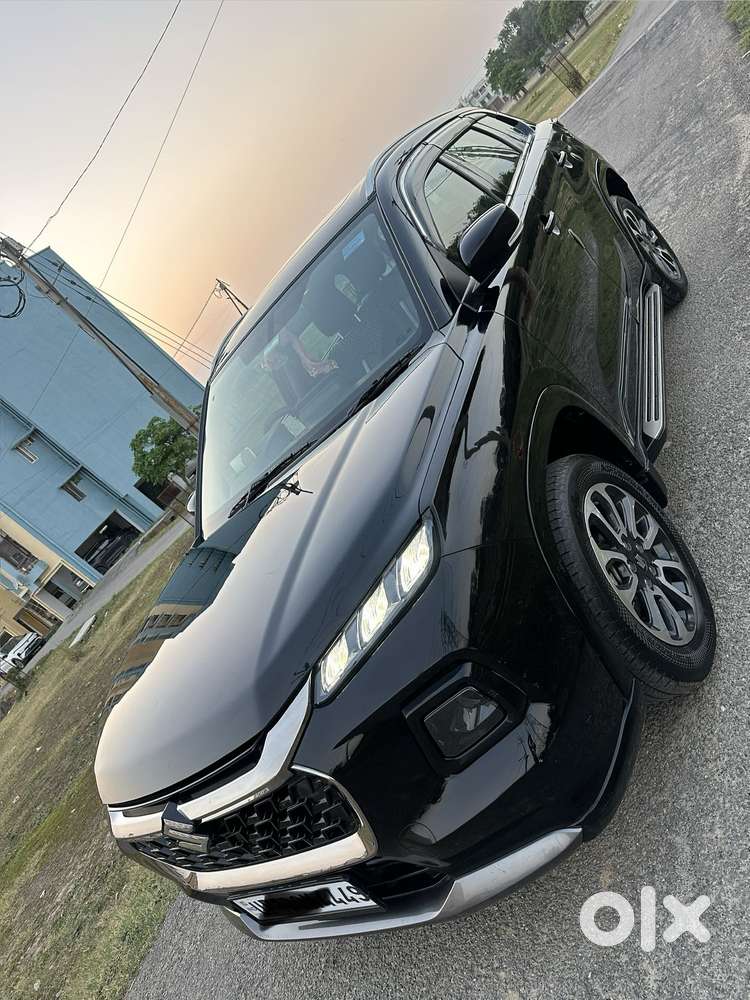 Maruti Suzuki Grand Vitara 1.5 Alpha Plus Intelligent Hybrid Ecvt, 2..