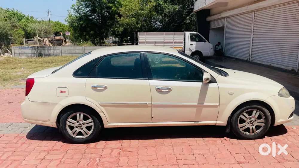 With Most Fancy No.good Condition, Four Tyre With Spair Fancy Wheel.