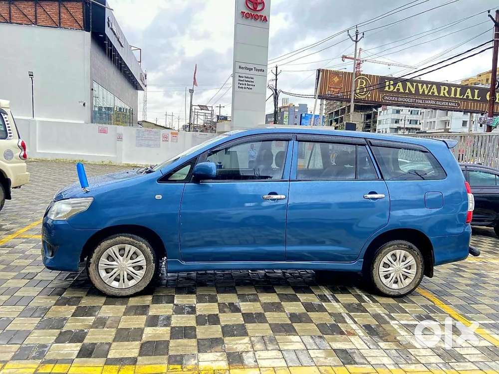 Toyota Innova 2.5 Vx 7 Seater Bs Iv, 2012, Diesel