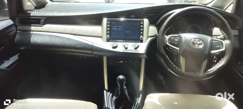 Toyota Innova Crysta 2.4 G Plus Mt 8 Str, 2024, Diesel