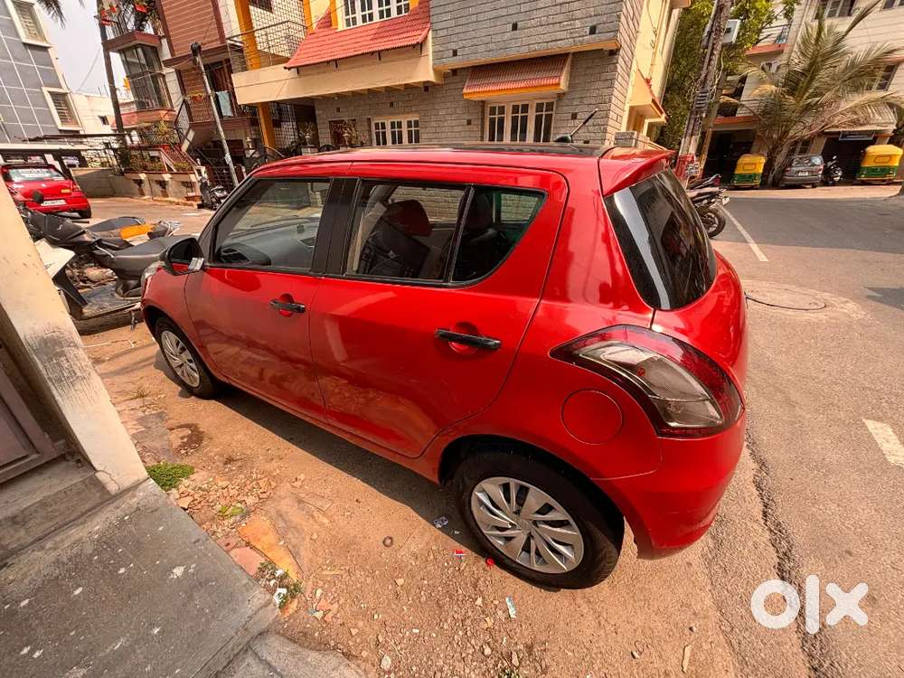 Maruti Suzuki Swift Vxi