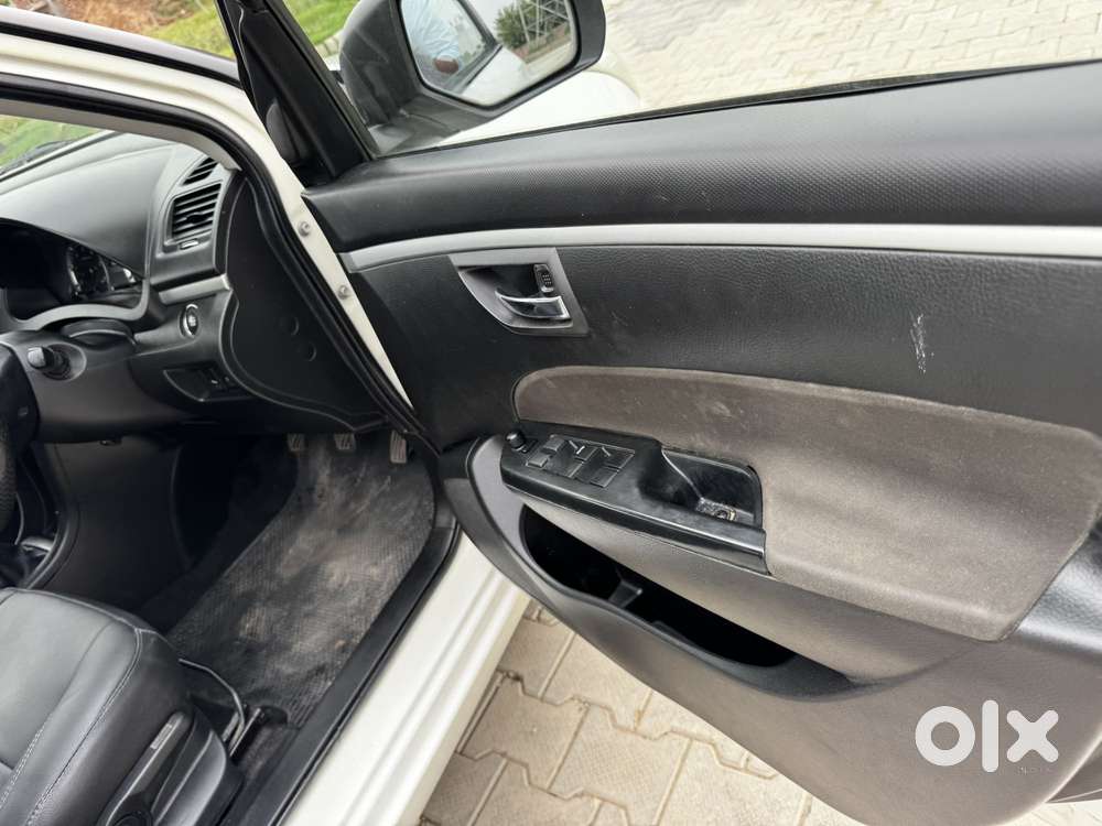 Maruti Suzuki Swift Zdi Plus, 2014, Diesel