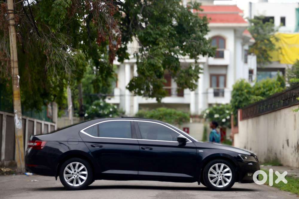 Skoda Superb L&k 2.0 Tdi At, 2017, Diesel