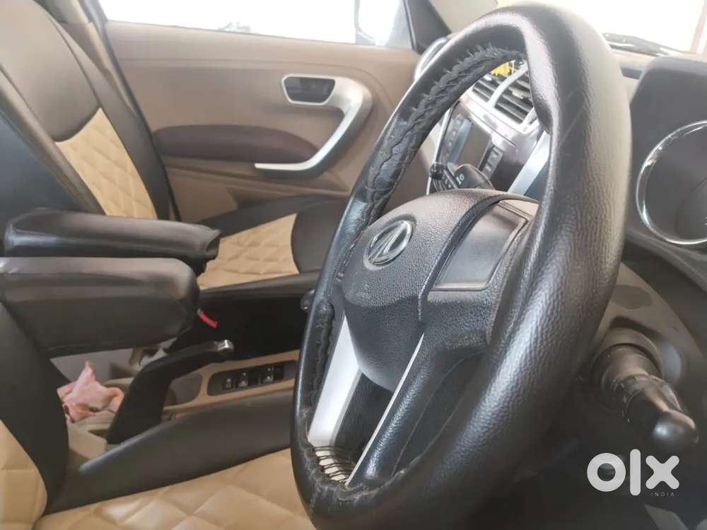 Mahindra Tuv 300 2017 Diesel 65000 Km Driven