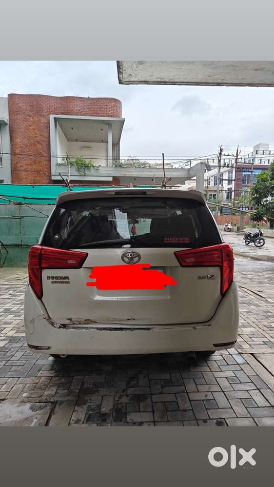 Toyota Innova Crysta 2017