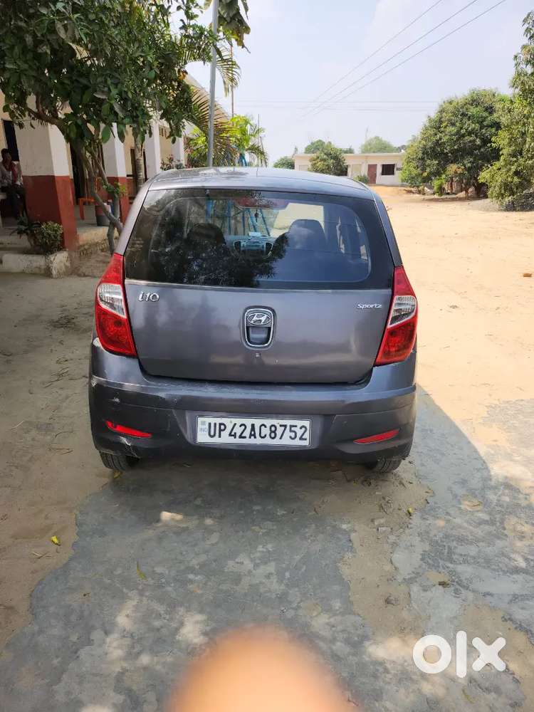 Hyundai I10 Sportz 2015 Variant