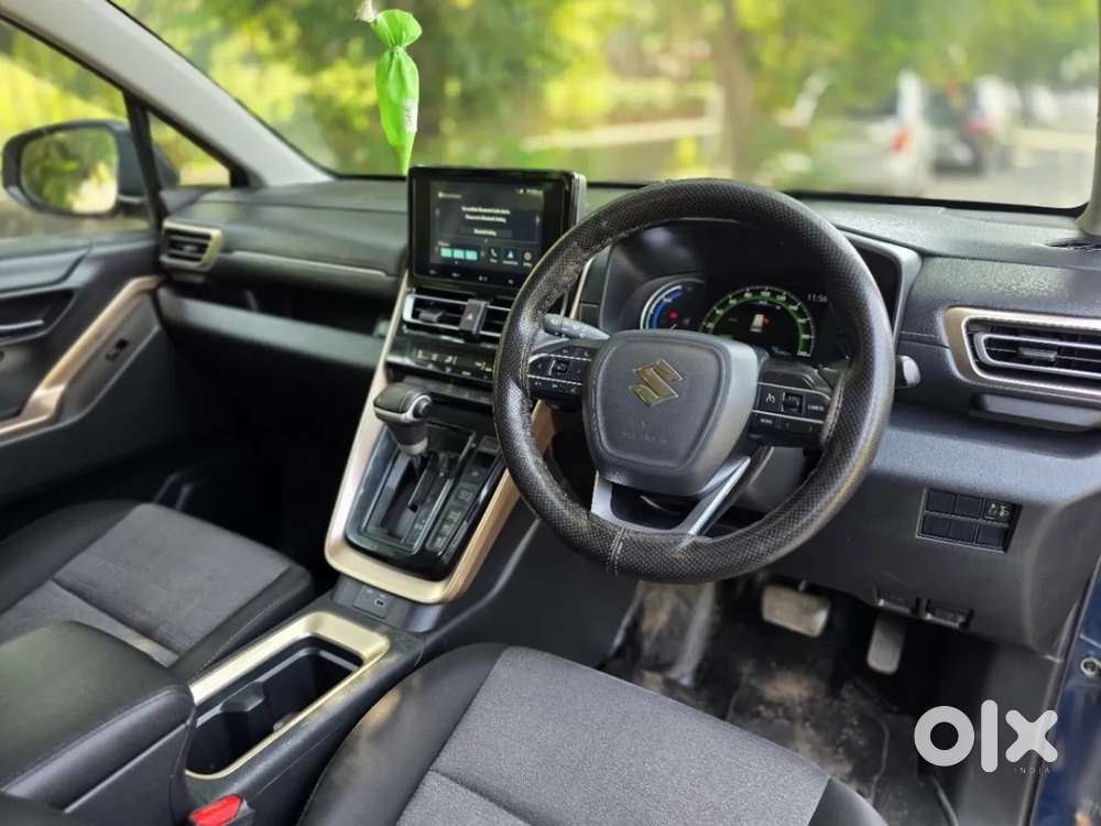 Maruti Suzuki Invicto Zeta Plus 7str, 2023, Petrol