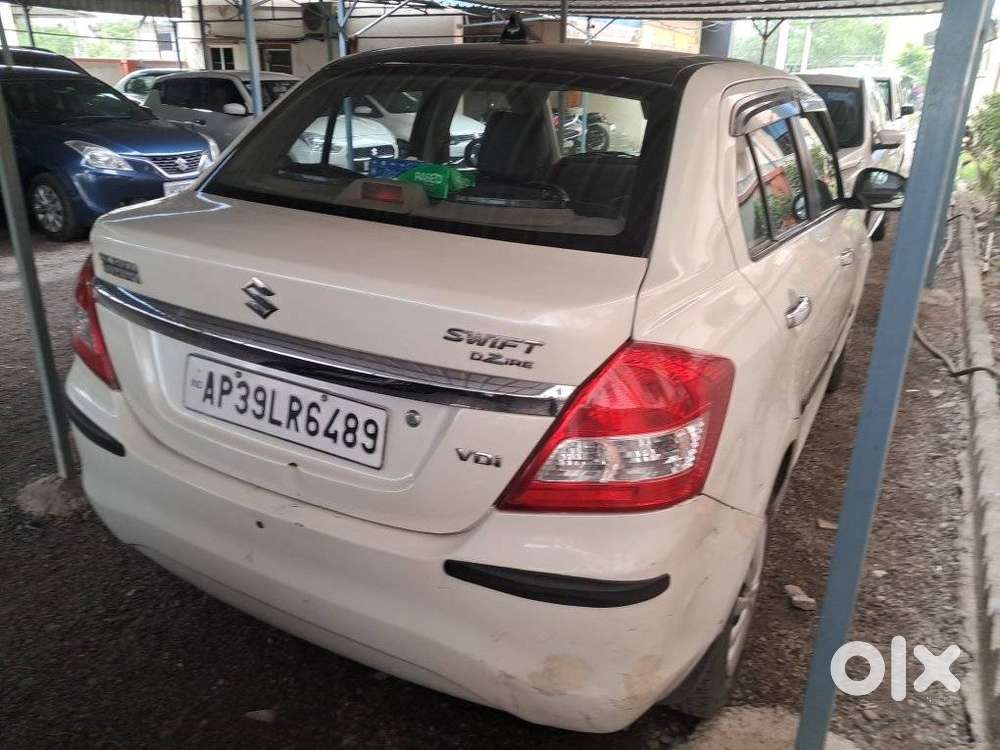 Maruti Suzuki Swift Dzire Ldi Optional, 2017, Diesel