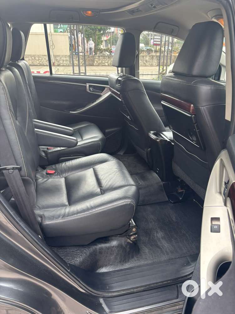 Toyota Innova Crysta 2.4 Z 7 Str, 2016, Diesel