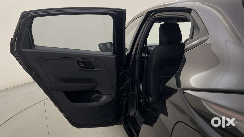 Tata Altroz Xz Plus (s) Dark Edition, 2023, Petrol