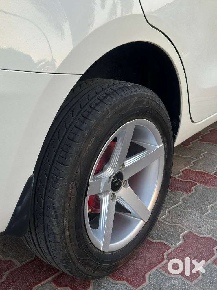 Maruti Suzuki Dzire 1.2 Vxi, 2023, Petrol