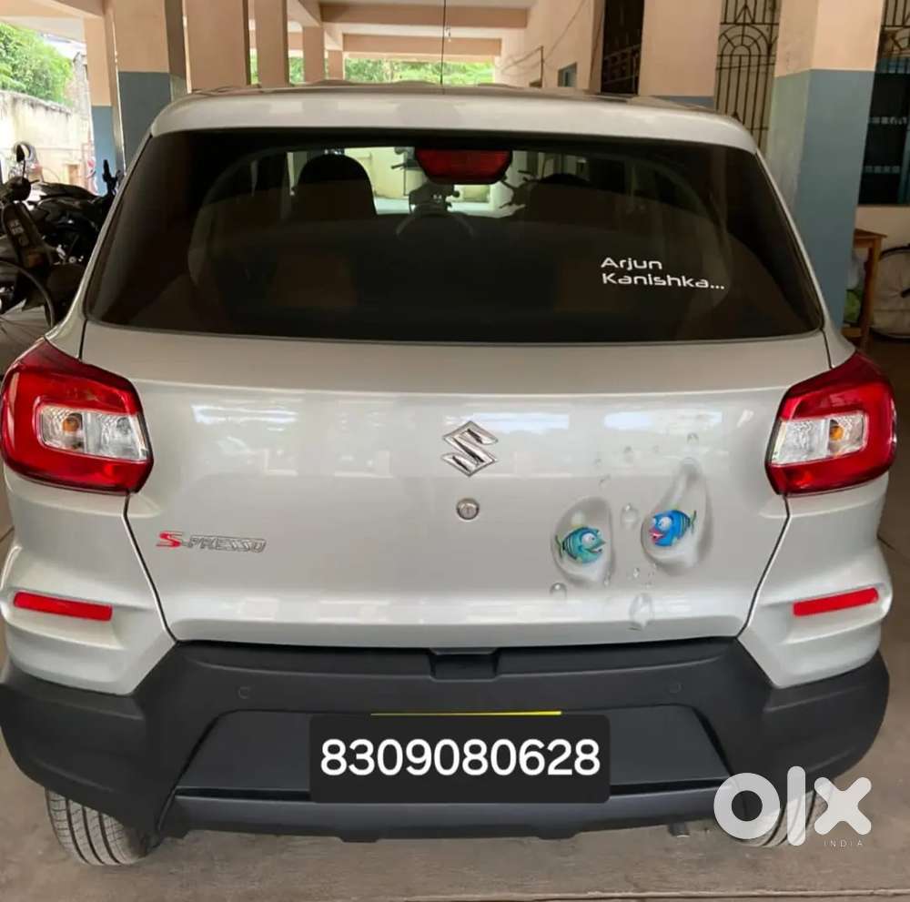 Maruti S-presso చాలా తక్కువ తిరిగినcar With Full Insurance 4 New Tyres