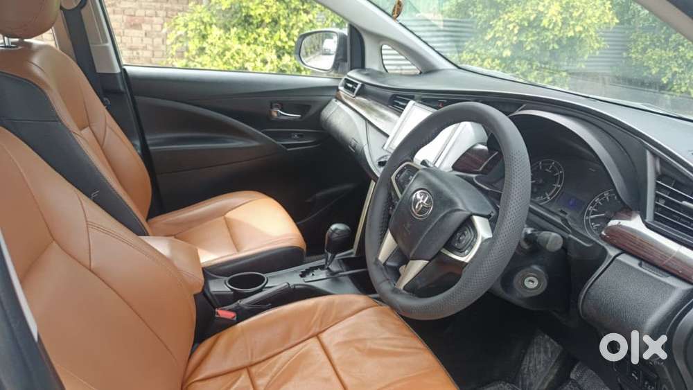 Toyota Innova Crysta 2.8 Gx At 8s, 2017, Diesel